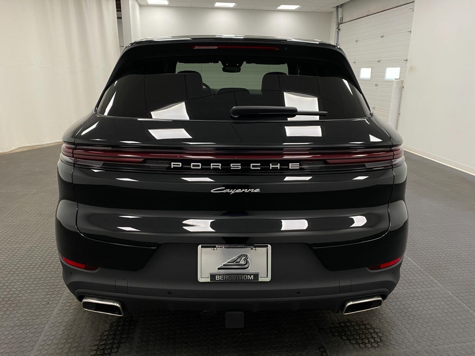 2026 Porsche Cayenne AWD