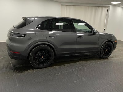 2025 Porsche Cayenne AWD