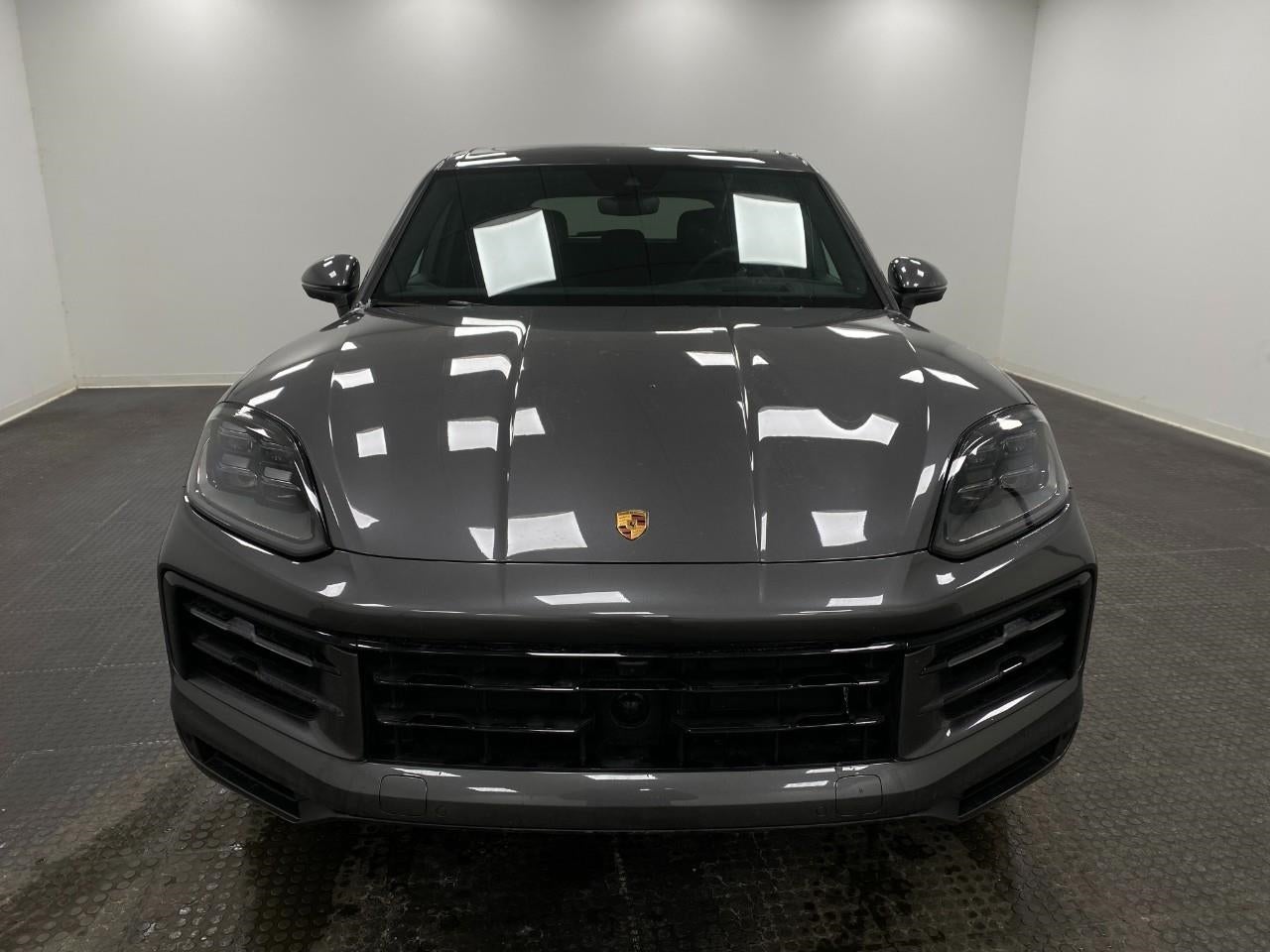 2025 Porsche Cayenne AWD