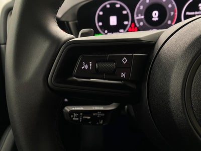 2025 Porsche Cayenne AWD