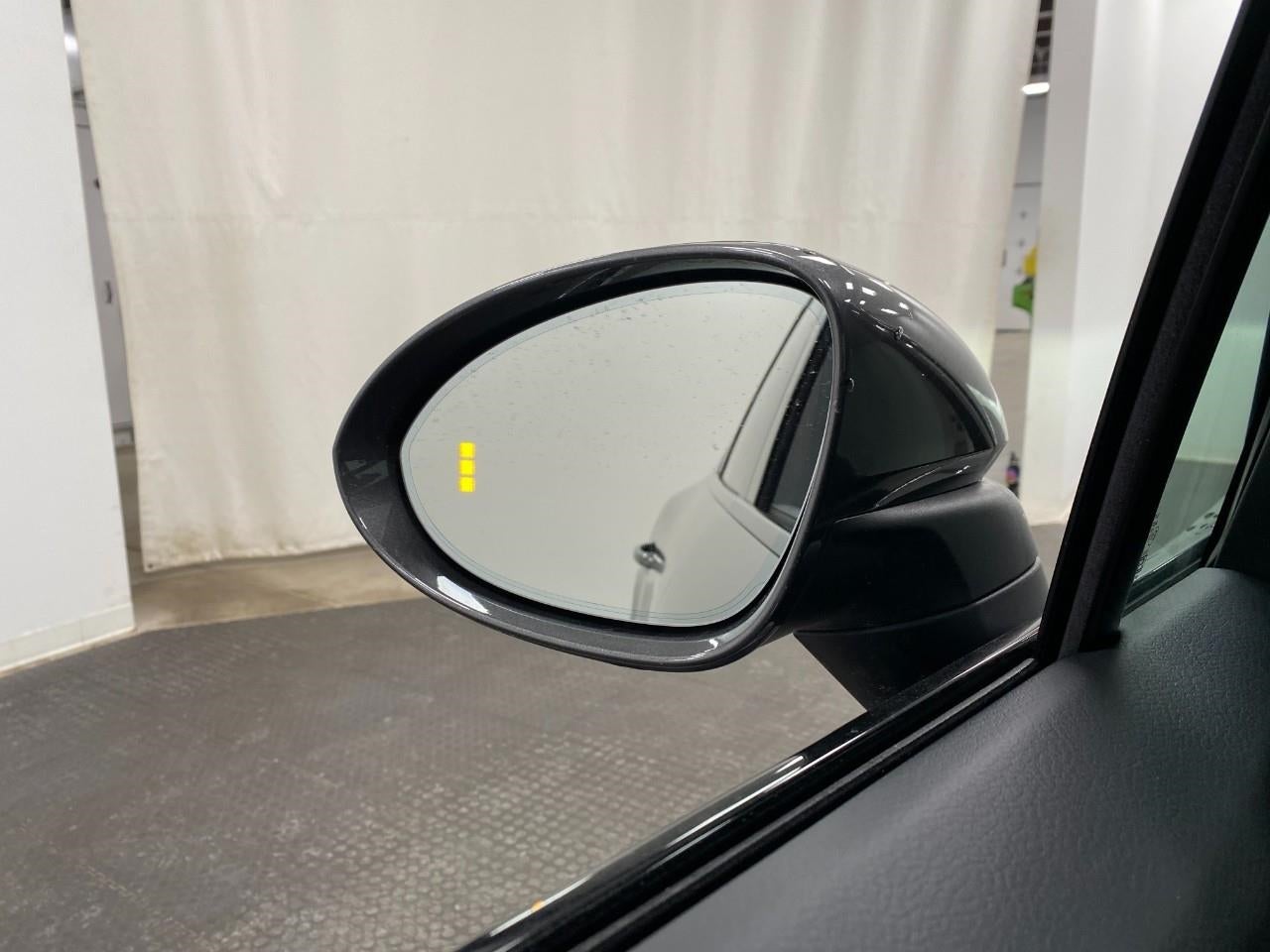 2025 Porsche Cayenne AWD