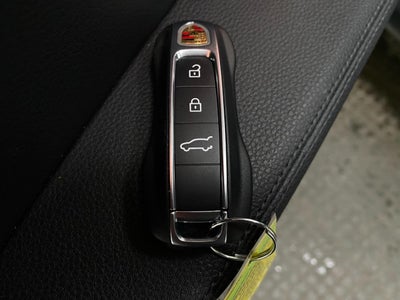 2025 Porsche Cayenne AWD