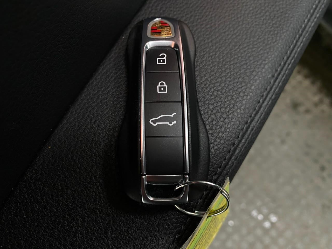 2025 Porsche Cayenne AWD