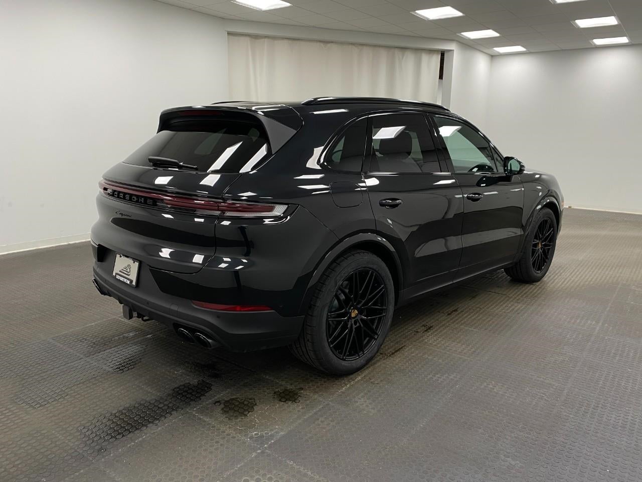2024 Porsche Cayenne AWD