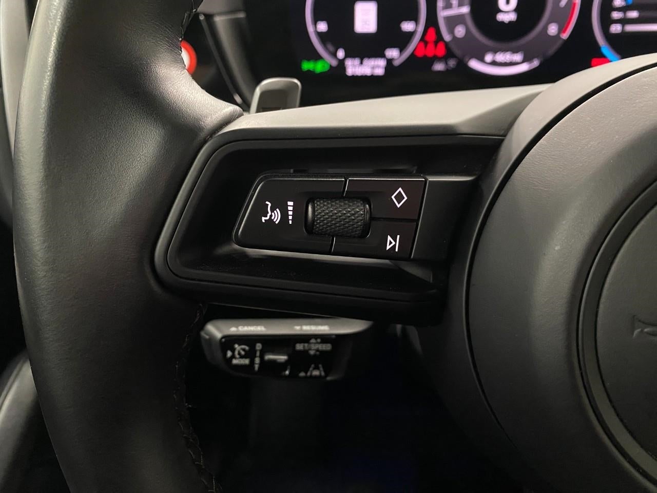 2024 Porsche Cayenne AWD