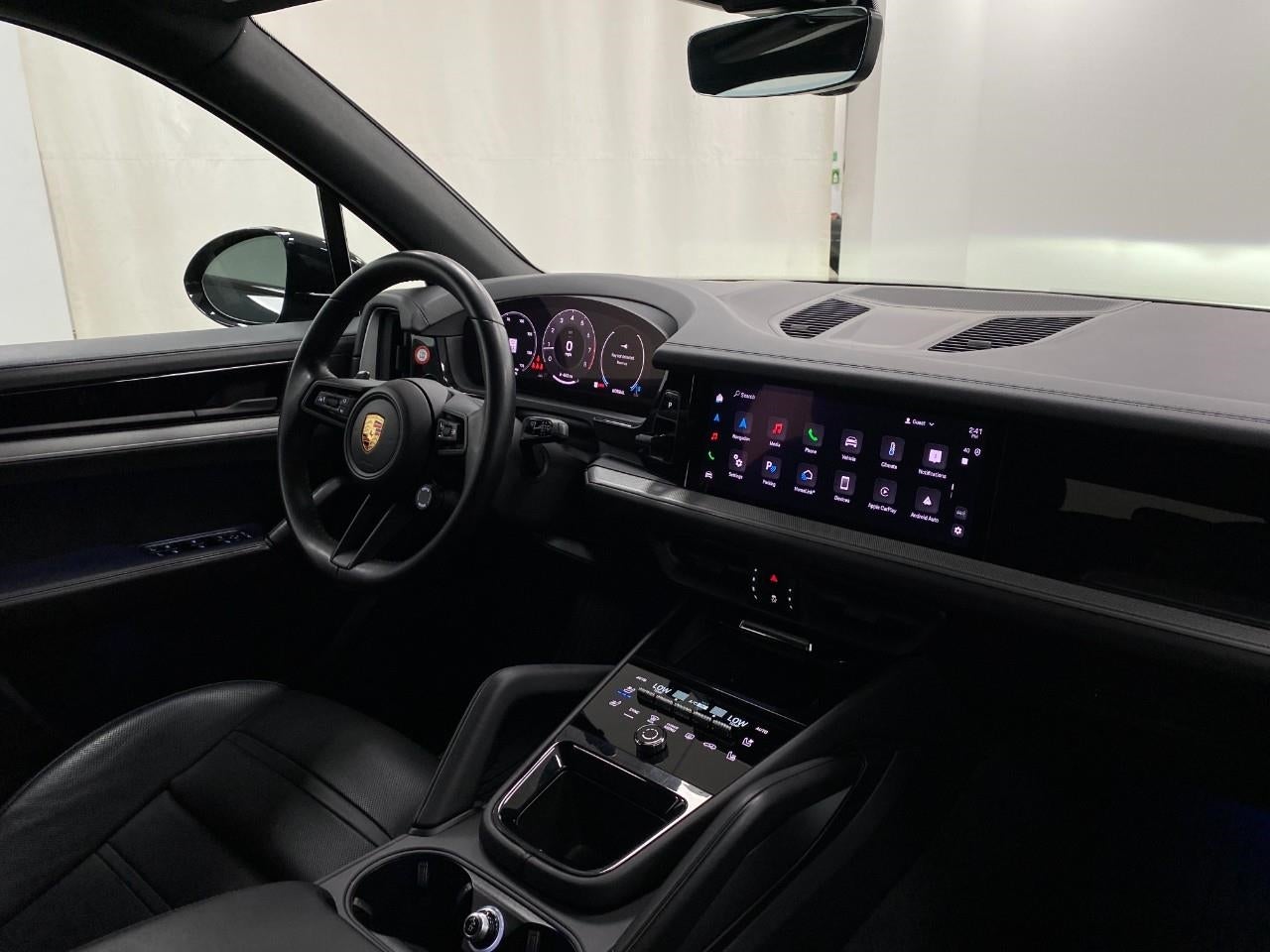 2024 Porsche Cayenne AWD