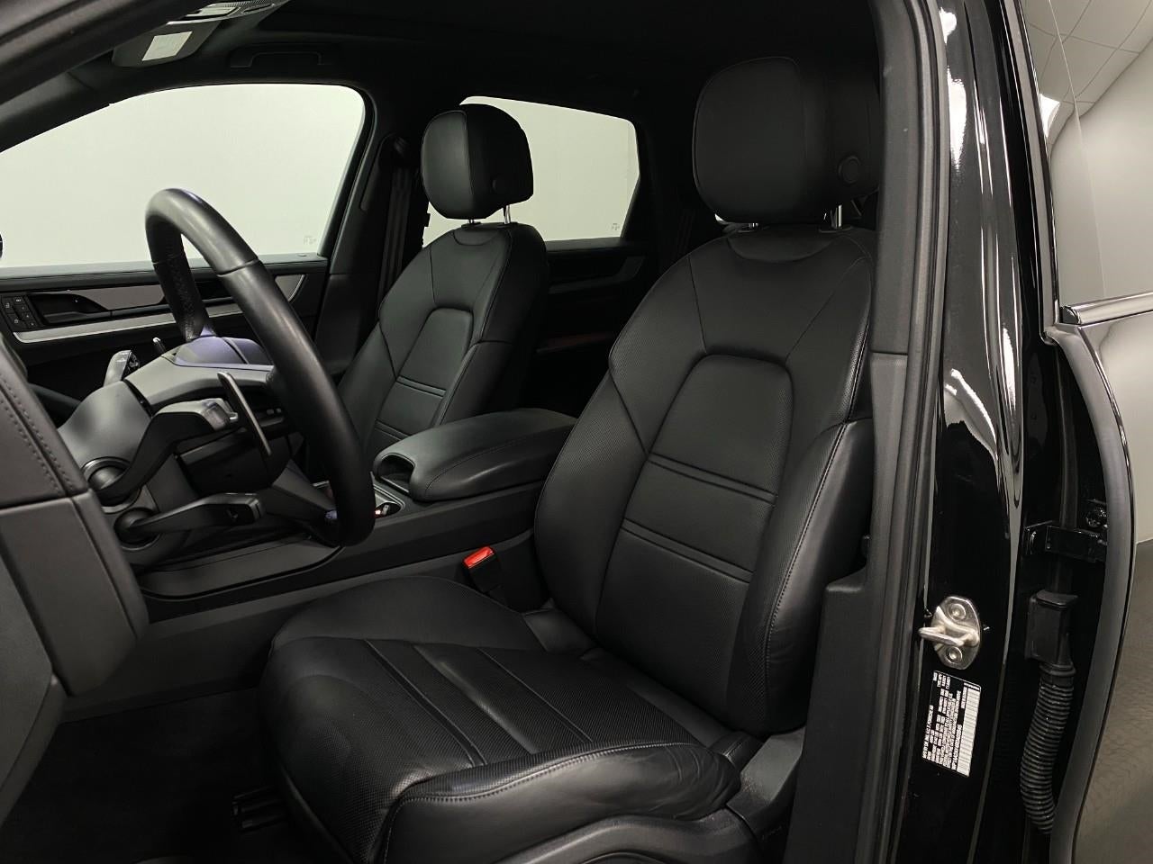 2024 Porsche Cayenne AWD
