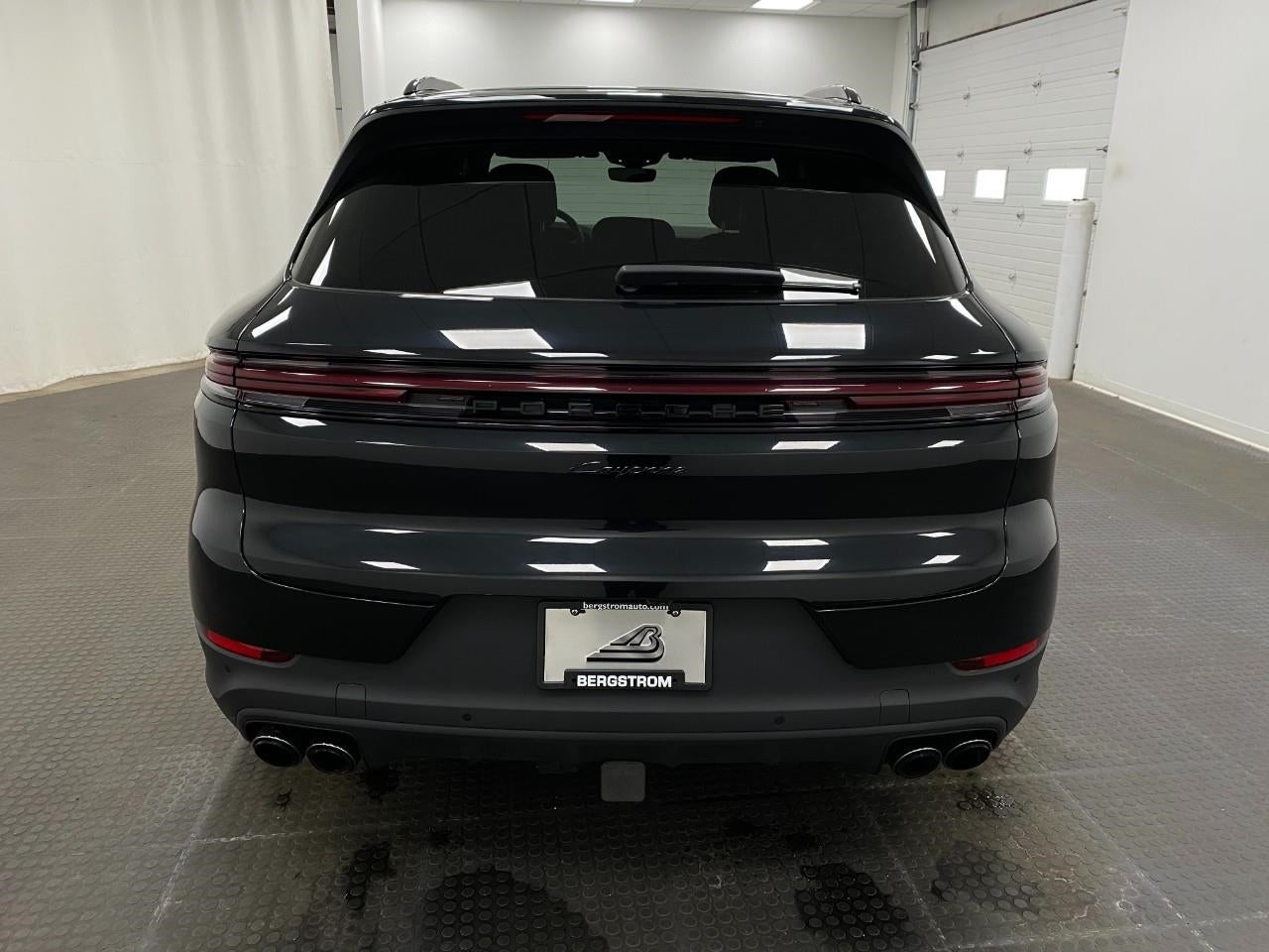 2024 Porsche Cayenne AWD