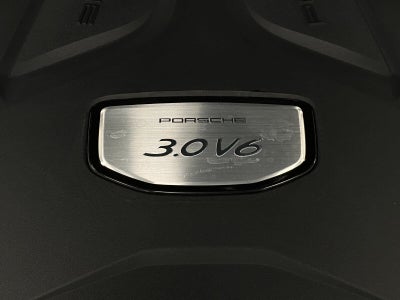 2023 Porsche Cayenne Platinum Edition