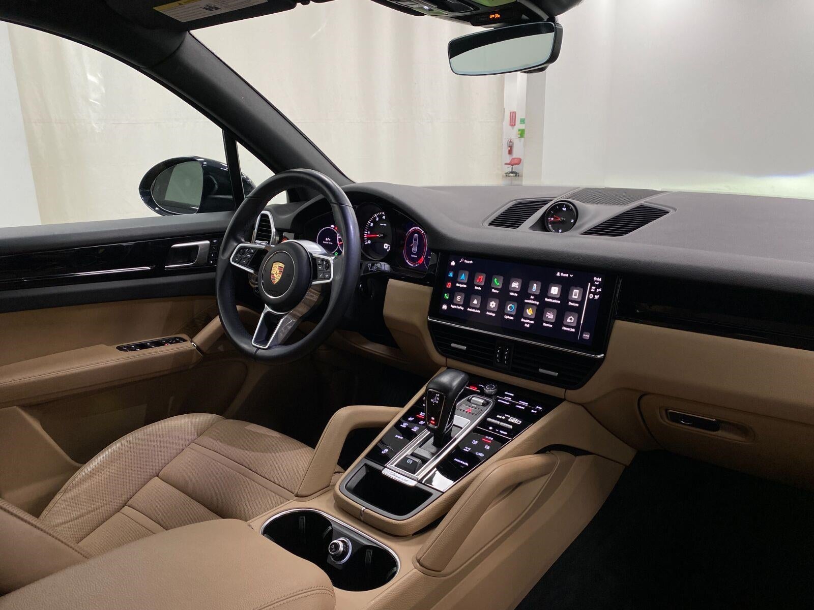 2023 Porsche Cayenne Platinum Edition