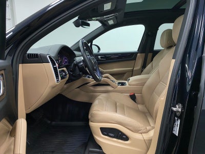 2023 Porsche Cayenne Platinum Edition