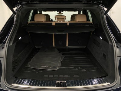 2023 Porsche Cayenne Platinum Edition