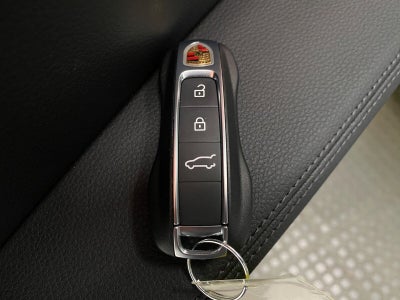 2026 Porsche Cayenne AWD