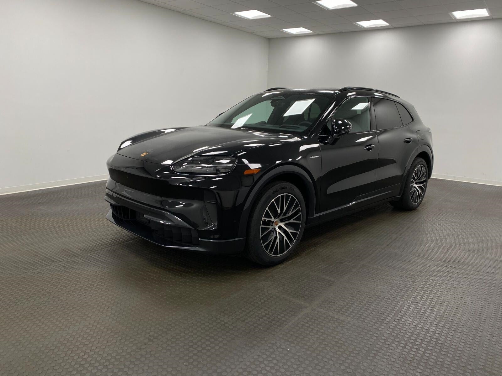 2026 Porsche Cayenne Base - Photo 1