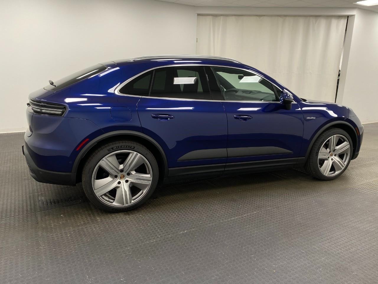 2024 Porsche Macan Electric 4