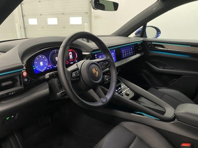 2024 Porsche Macan Electric 4