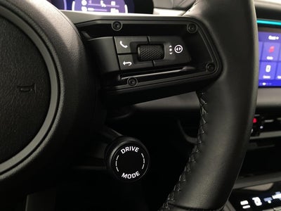 2024 Porsche Macan Electric 4