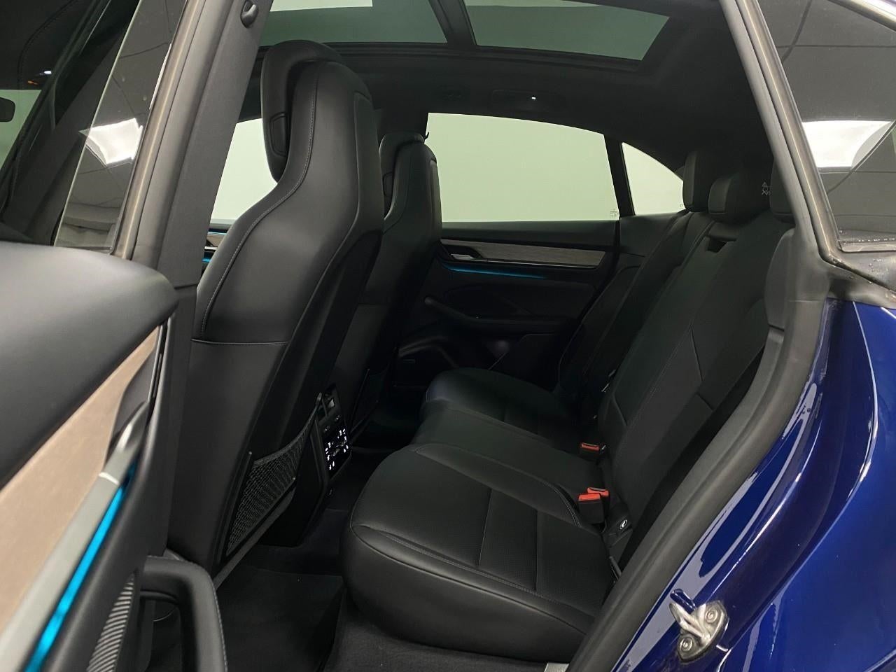 2024 Porsche Macan Electric 4