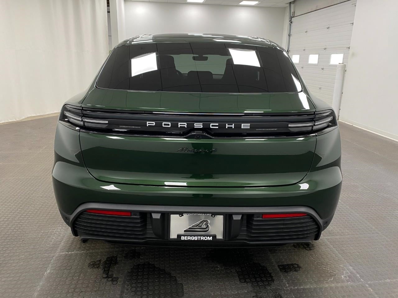 2026 Porsche Macan Electric 4