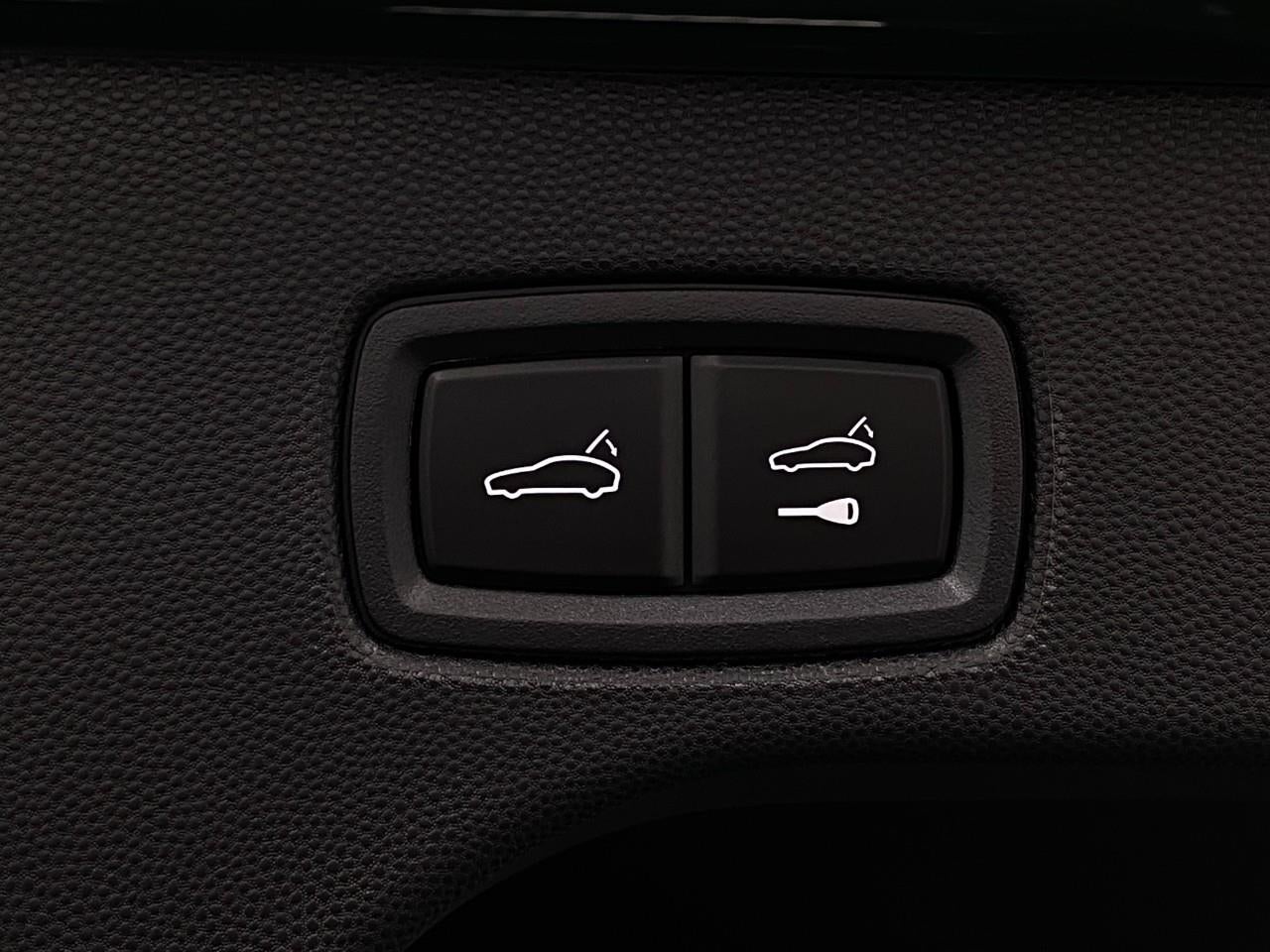 2026 Porsche Macan Electric 4