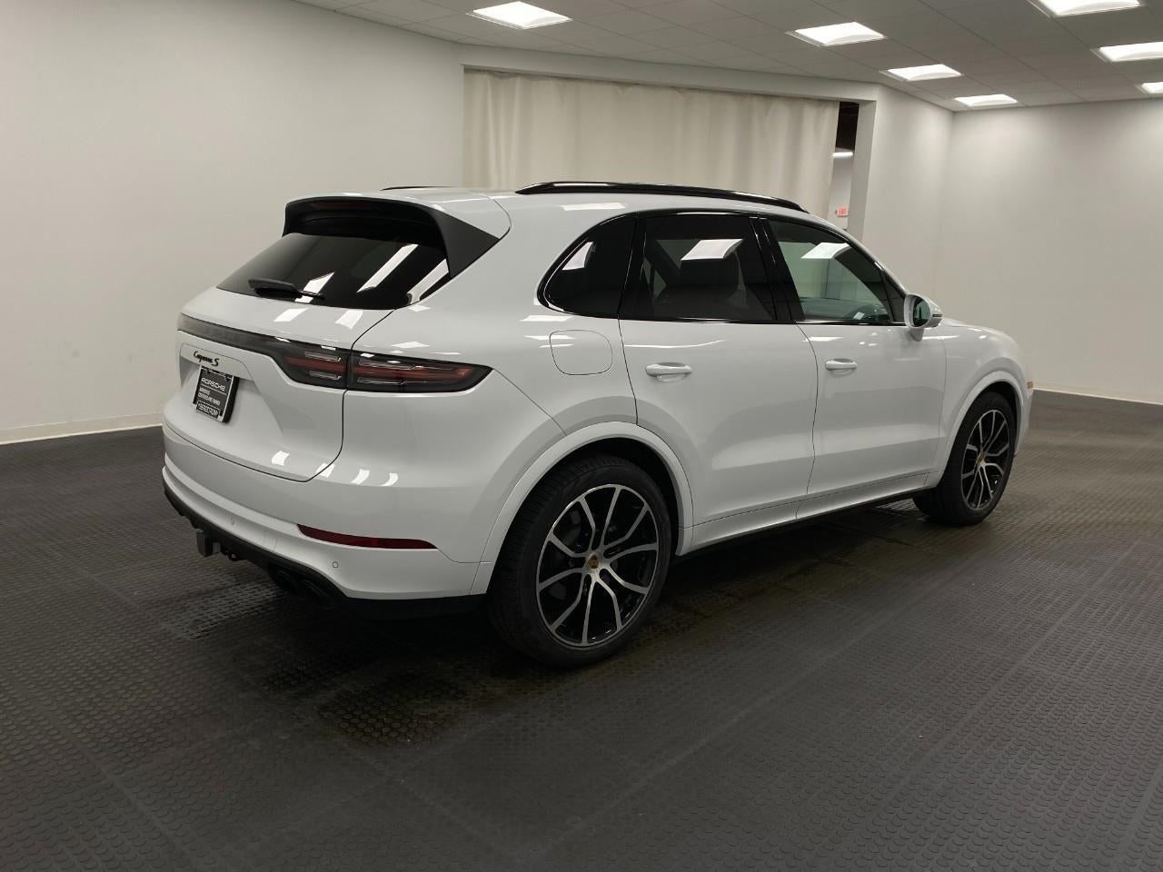 2023 Porsche Cayenne S