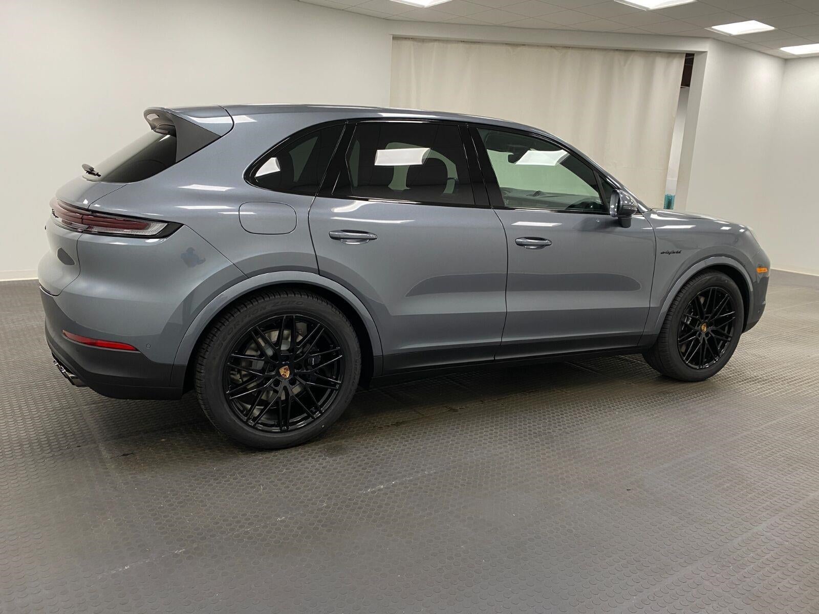 2026 Porsche Cayenne E-Hybrid