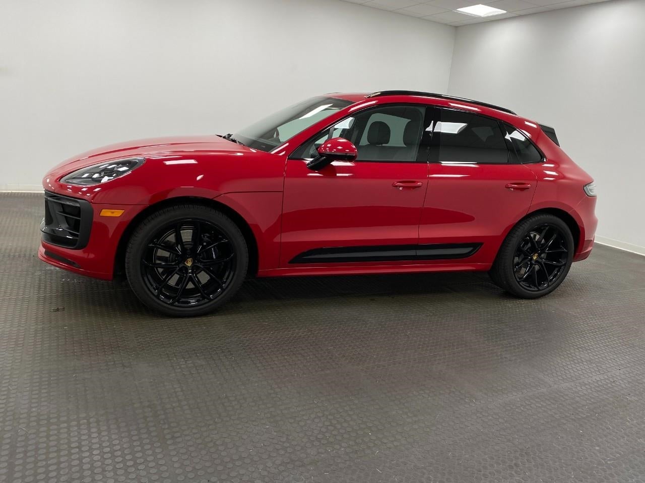 2024 Porsche Macan GTS