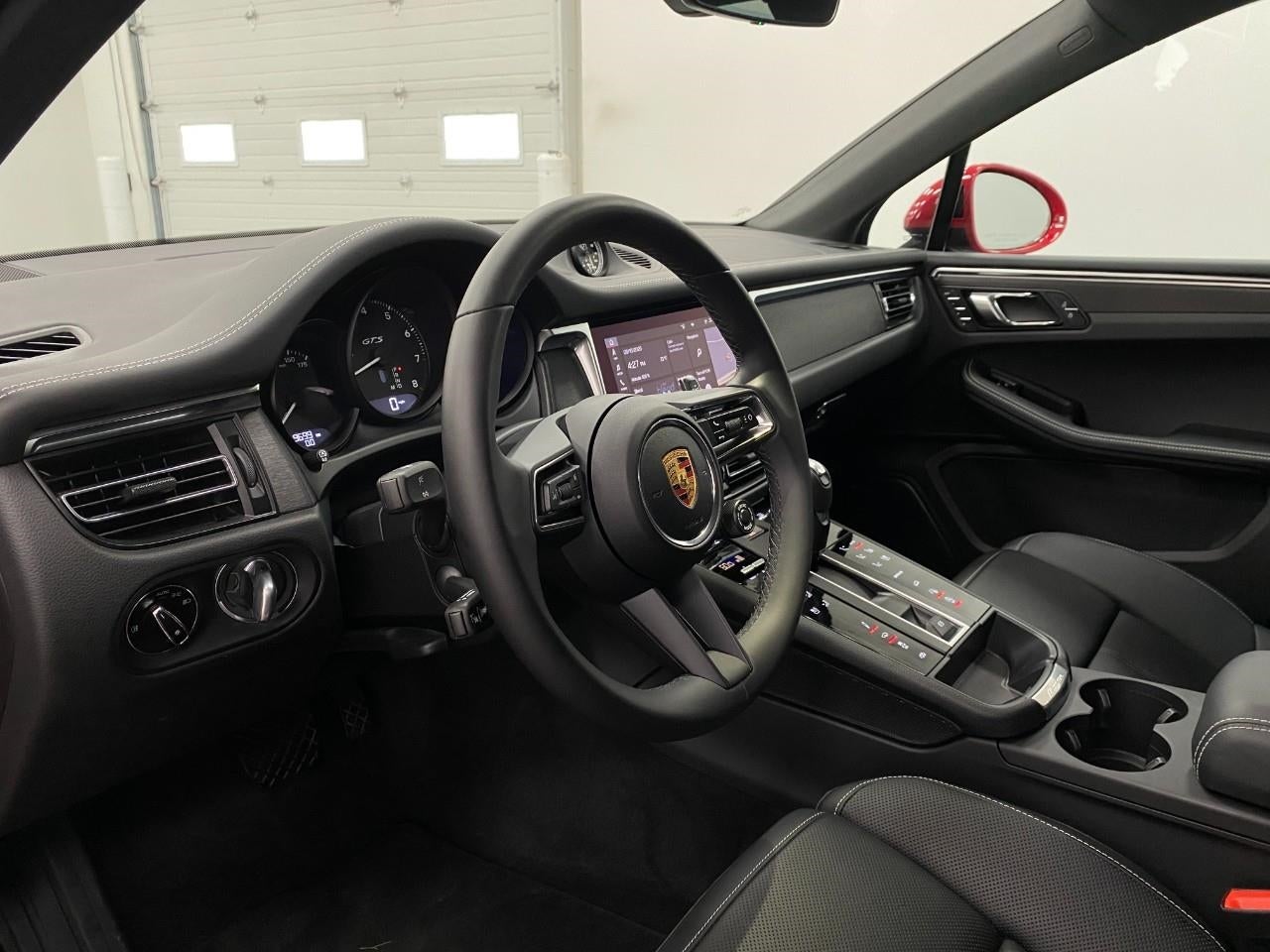 2024 Porsche Macan GTS