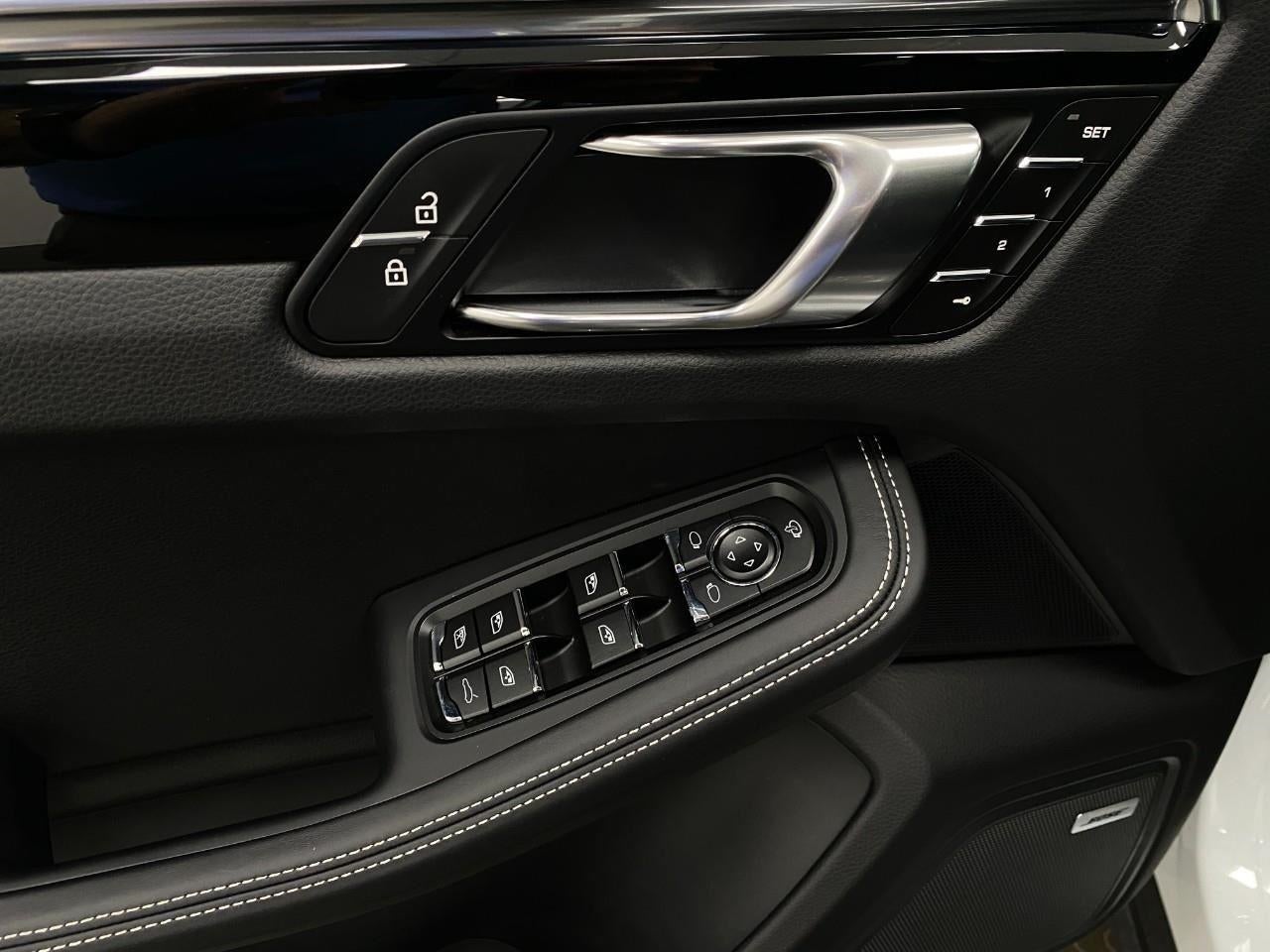 2026 Porsche Macan S - Photo 72