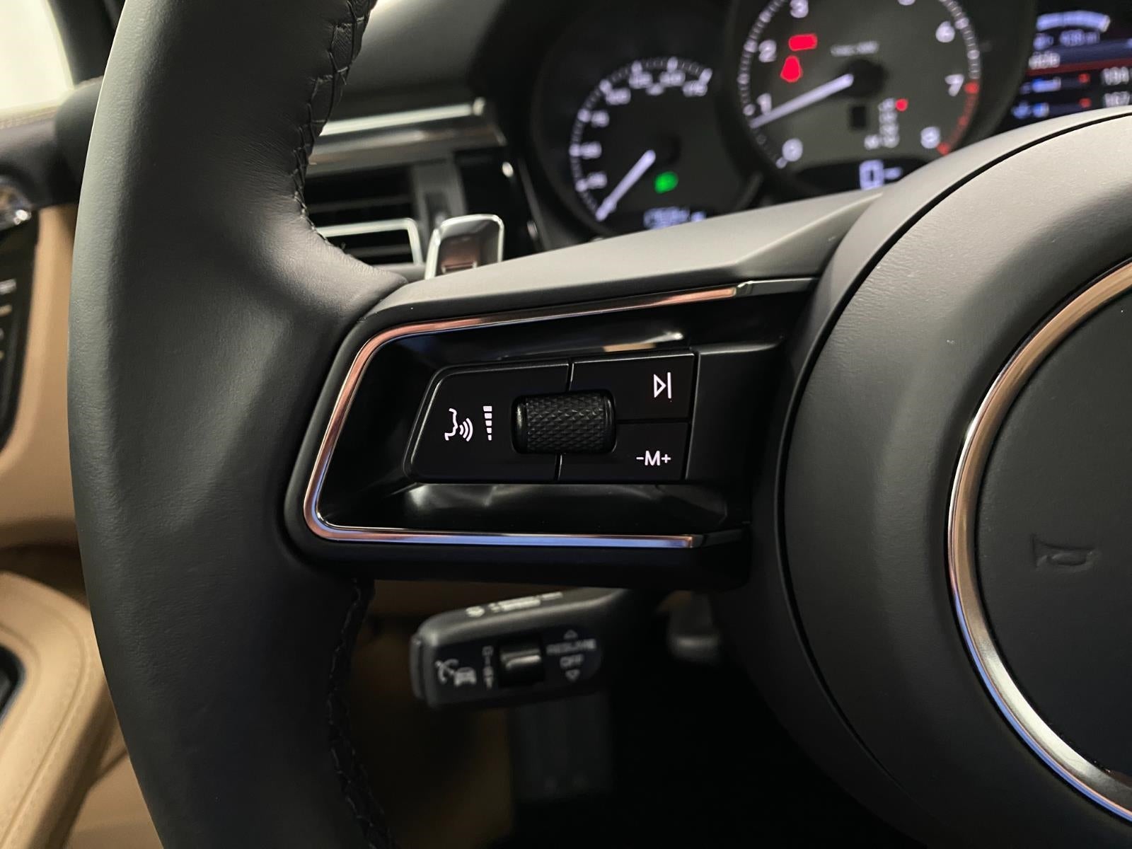 2023 Porsche Macan S