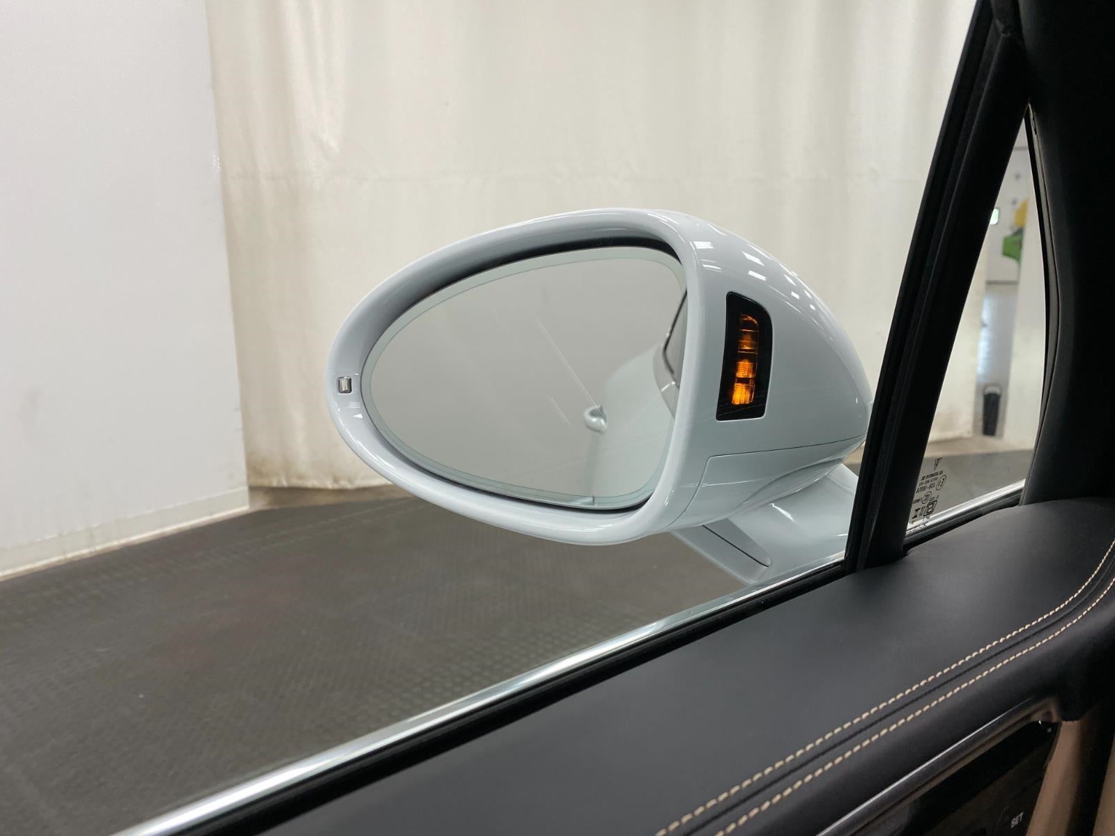 2023 Porsche Macan S