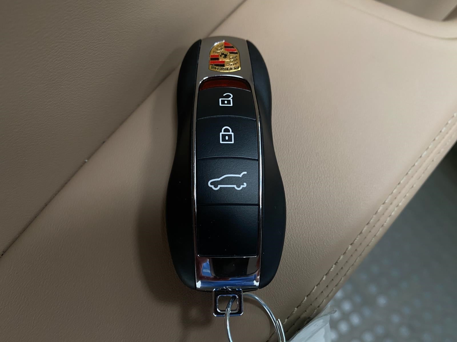 2023 Porsche Macan S