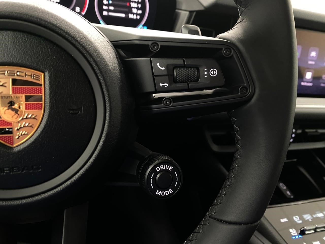 2026 Porsche Cayenne Coupe AWD