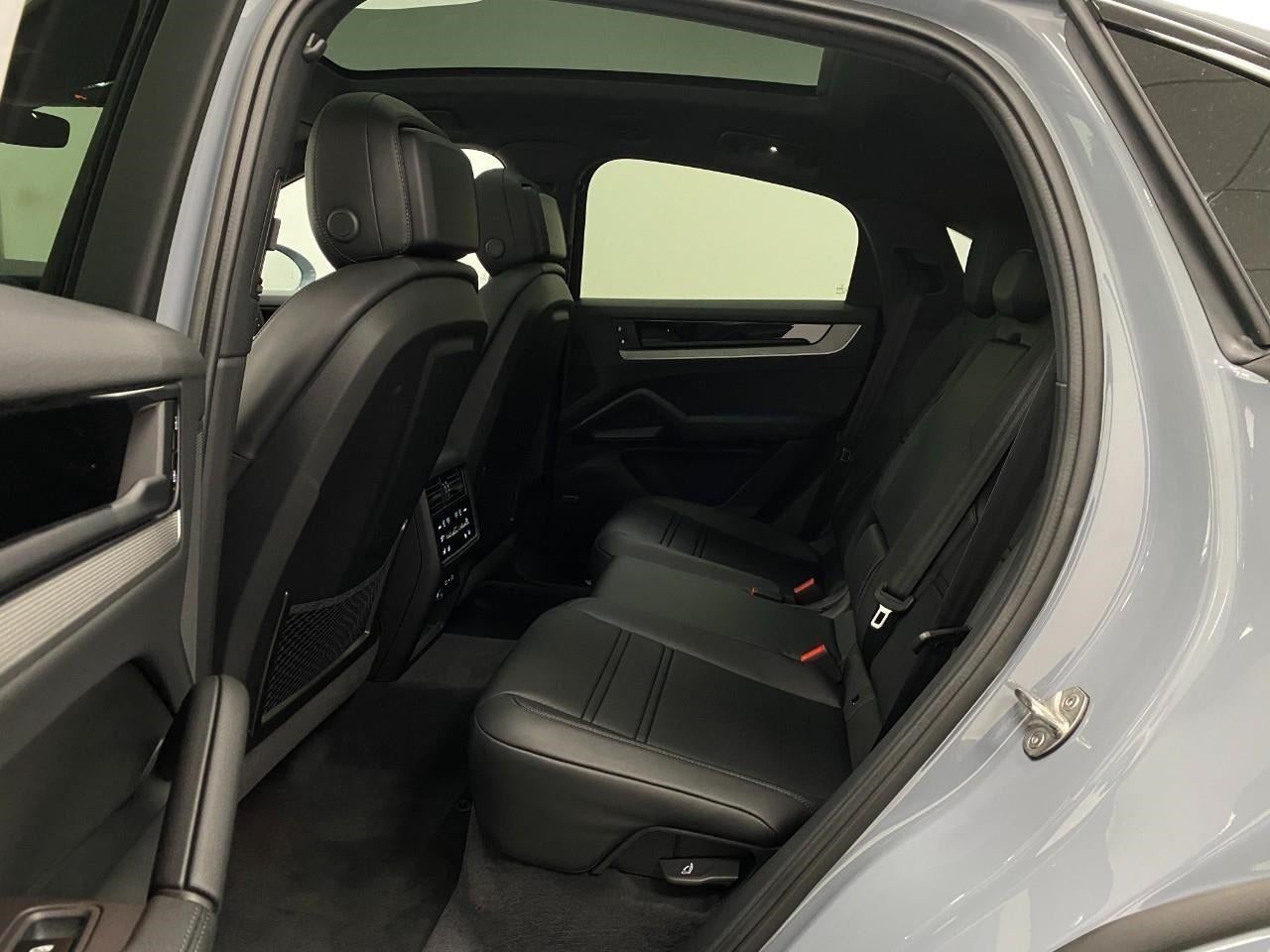 2026 Porsche Cayenne Coupe AWD