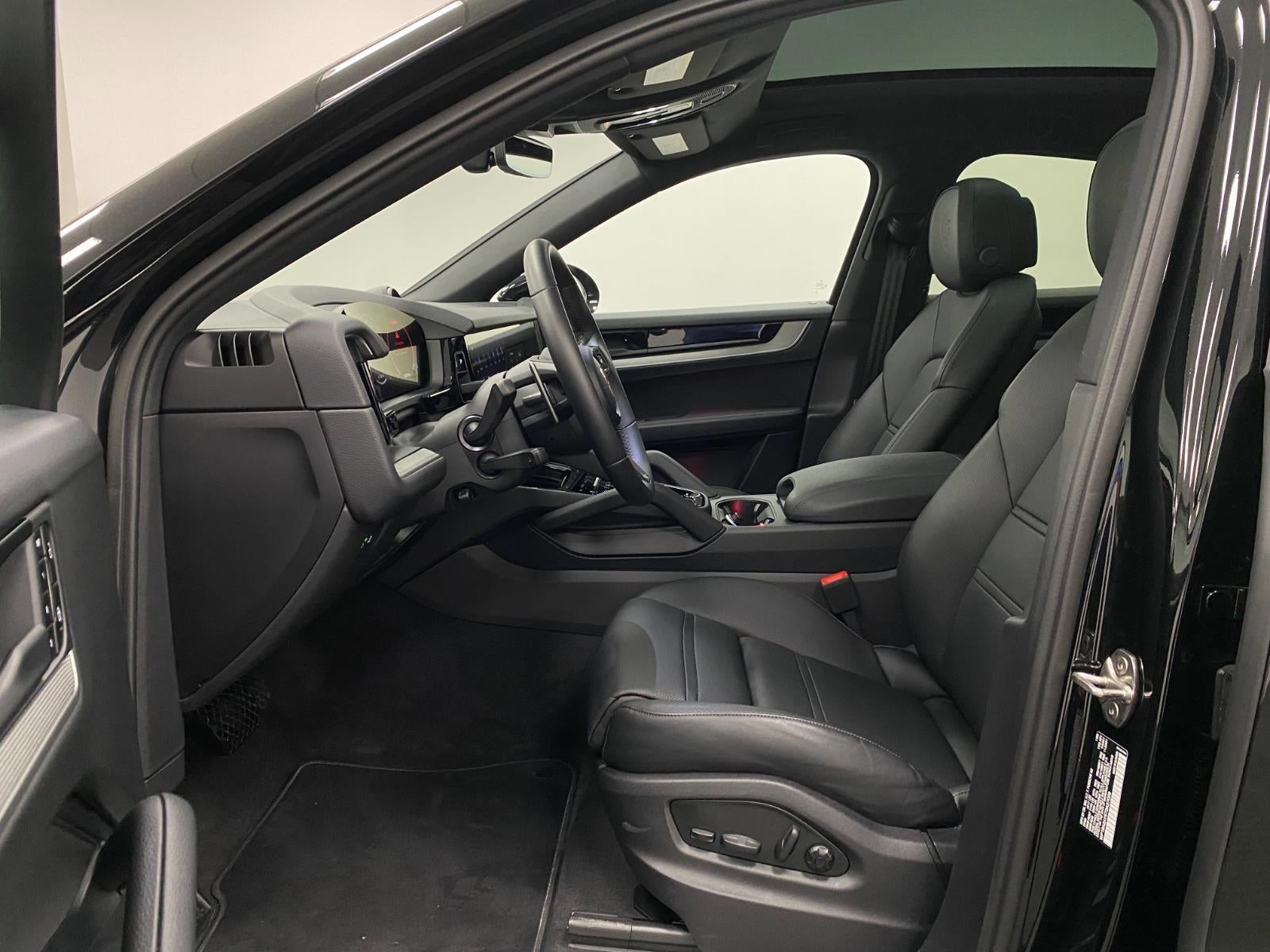 2026 Porsche Cayenne Coupe AWD