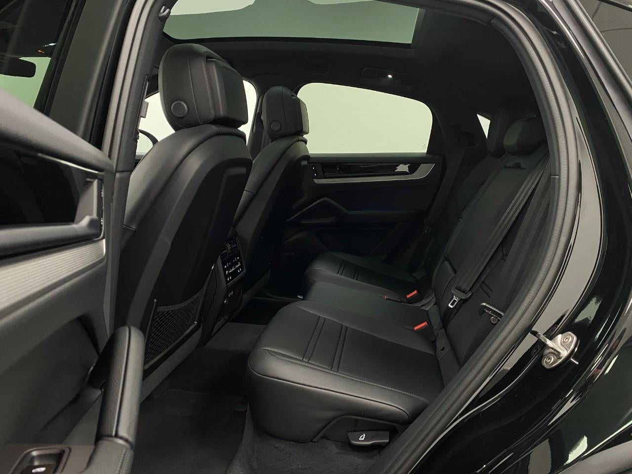 2026 Porsche Cayenne Coupe AWD