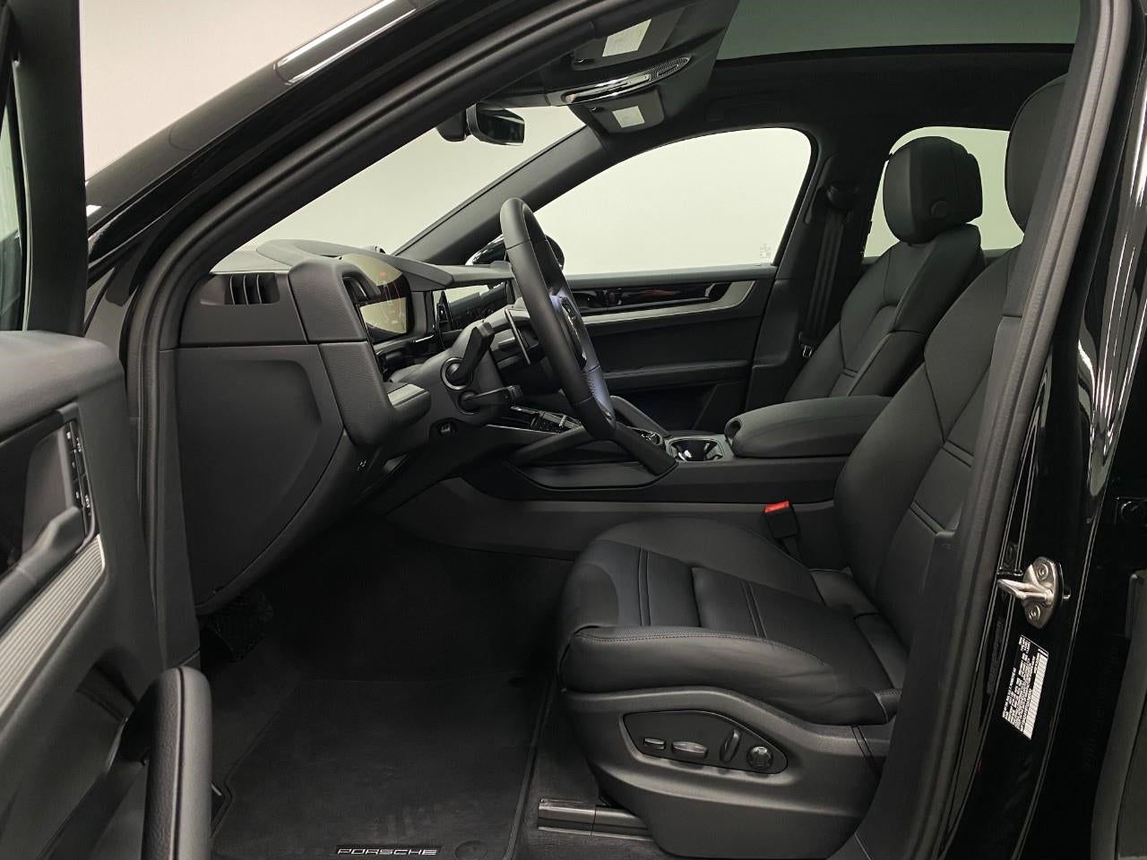 2026 Porsche Cayenne Coupe AWD
