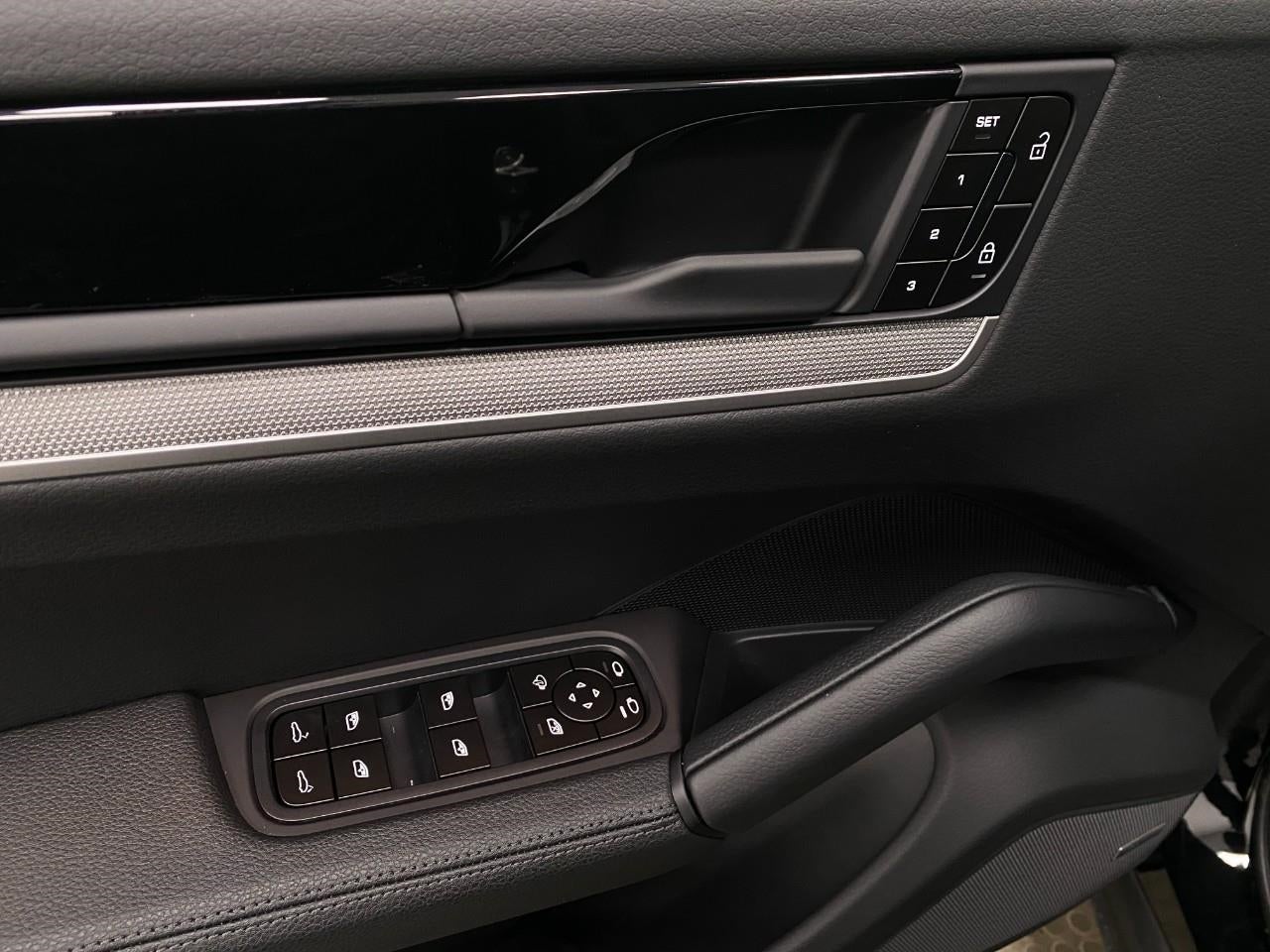 2026 Porsche Cayenne Coupe AWD