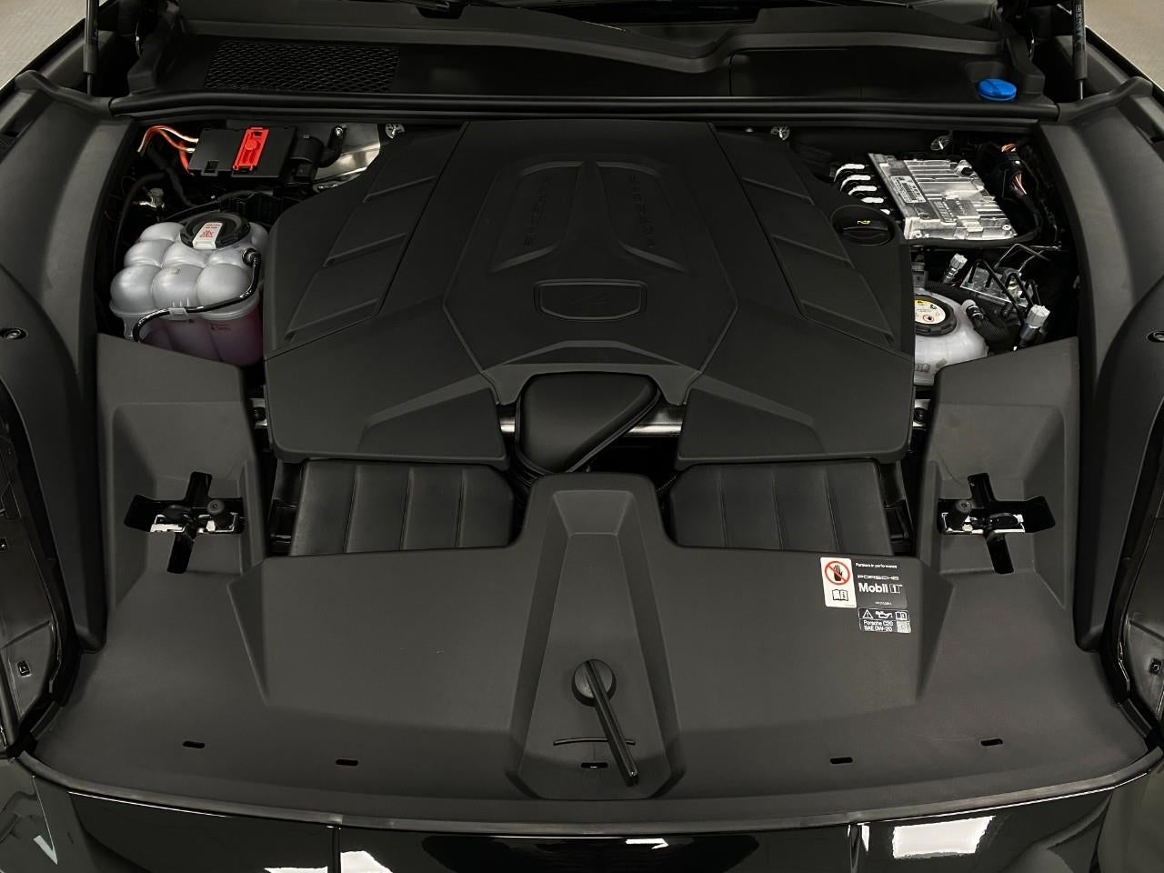 2026 Porsche Cayenne E-Hybrid