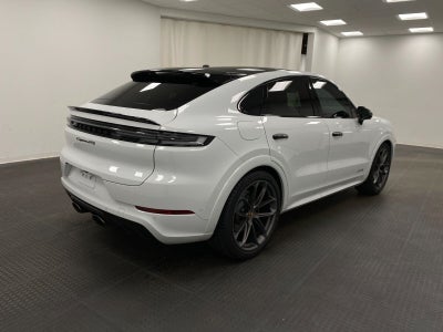 2025 Porsche Cayenne GTS
