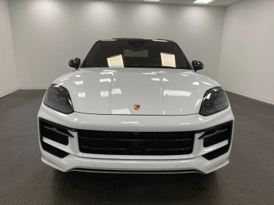 2025 Porsche Cayenne GTS