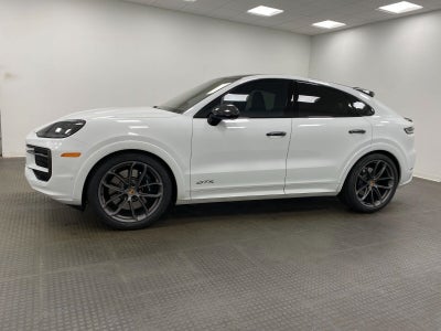 2025 Porsche Cayenne GTS