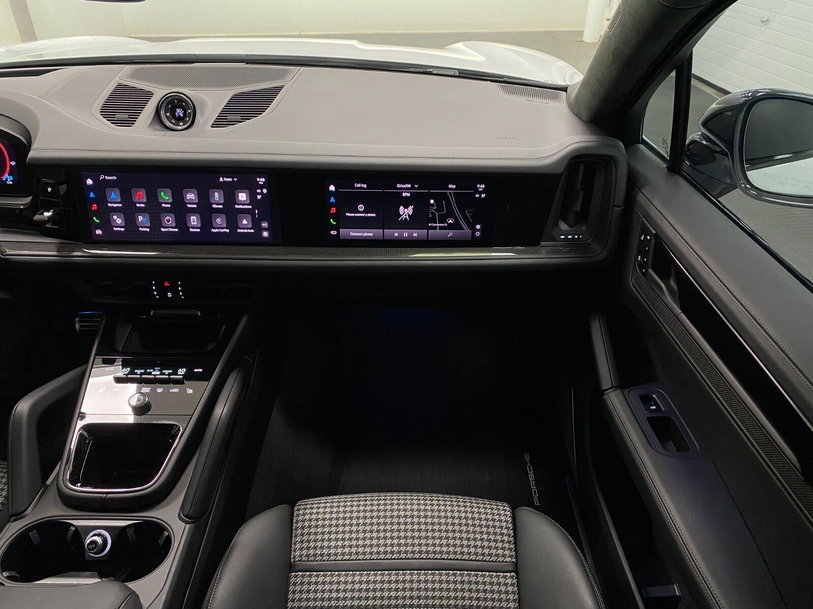 2025 Porsche Cayenne GTS