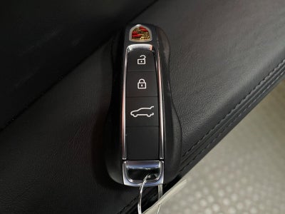 2025 Porsche Cayenne GTS