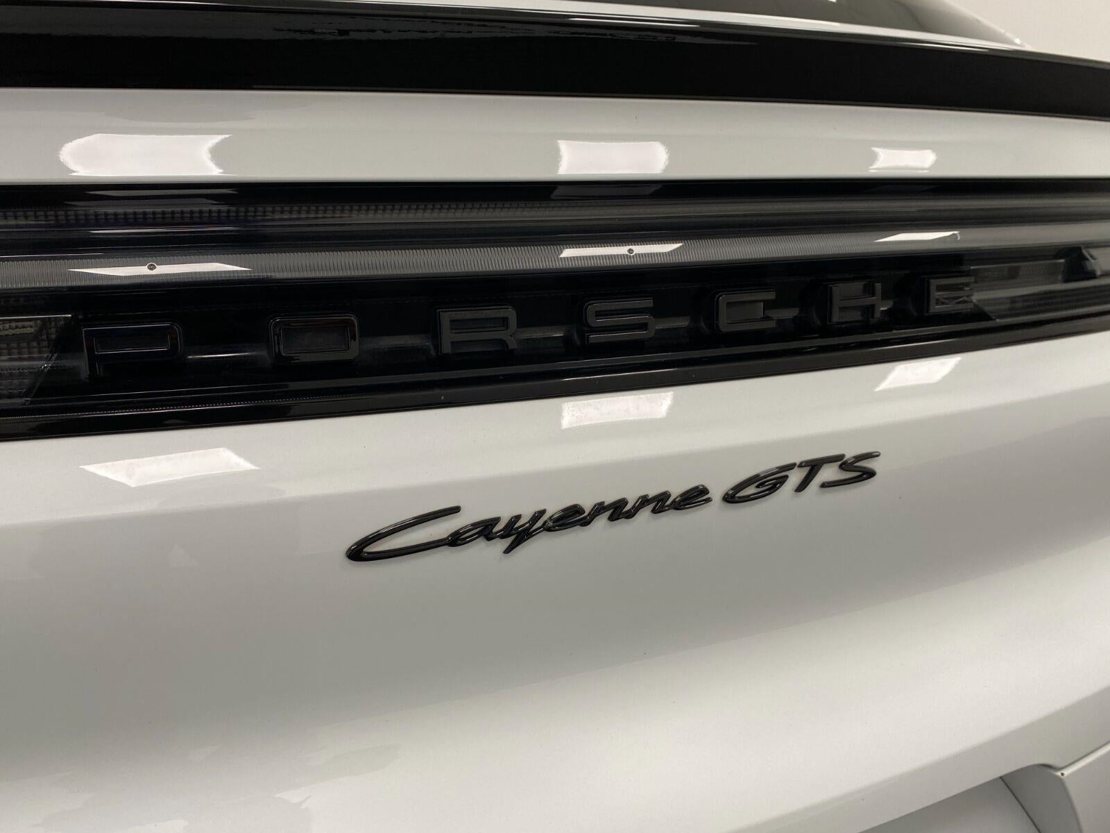2025 Porsche Cayenne GTS
