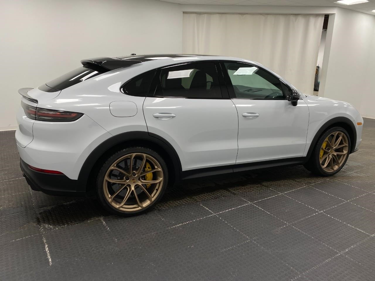 2022 Porsche Cayenne Turbo GT