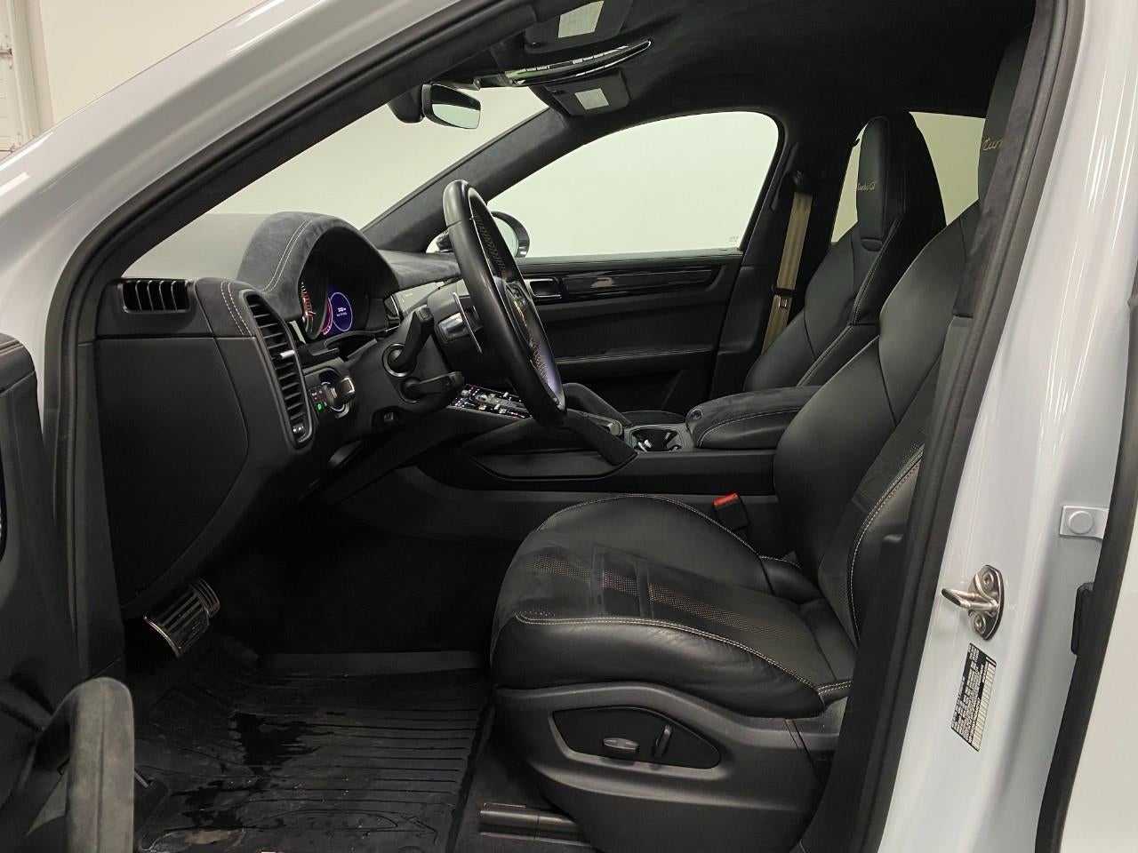 2022 Porsche Cayenne Turbo GT