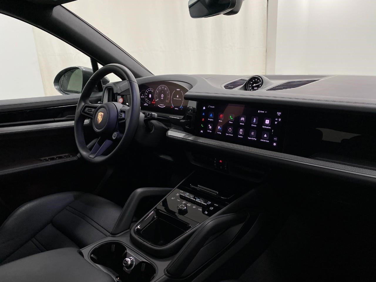 2025 Porsche Cayenne S