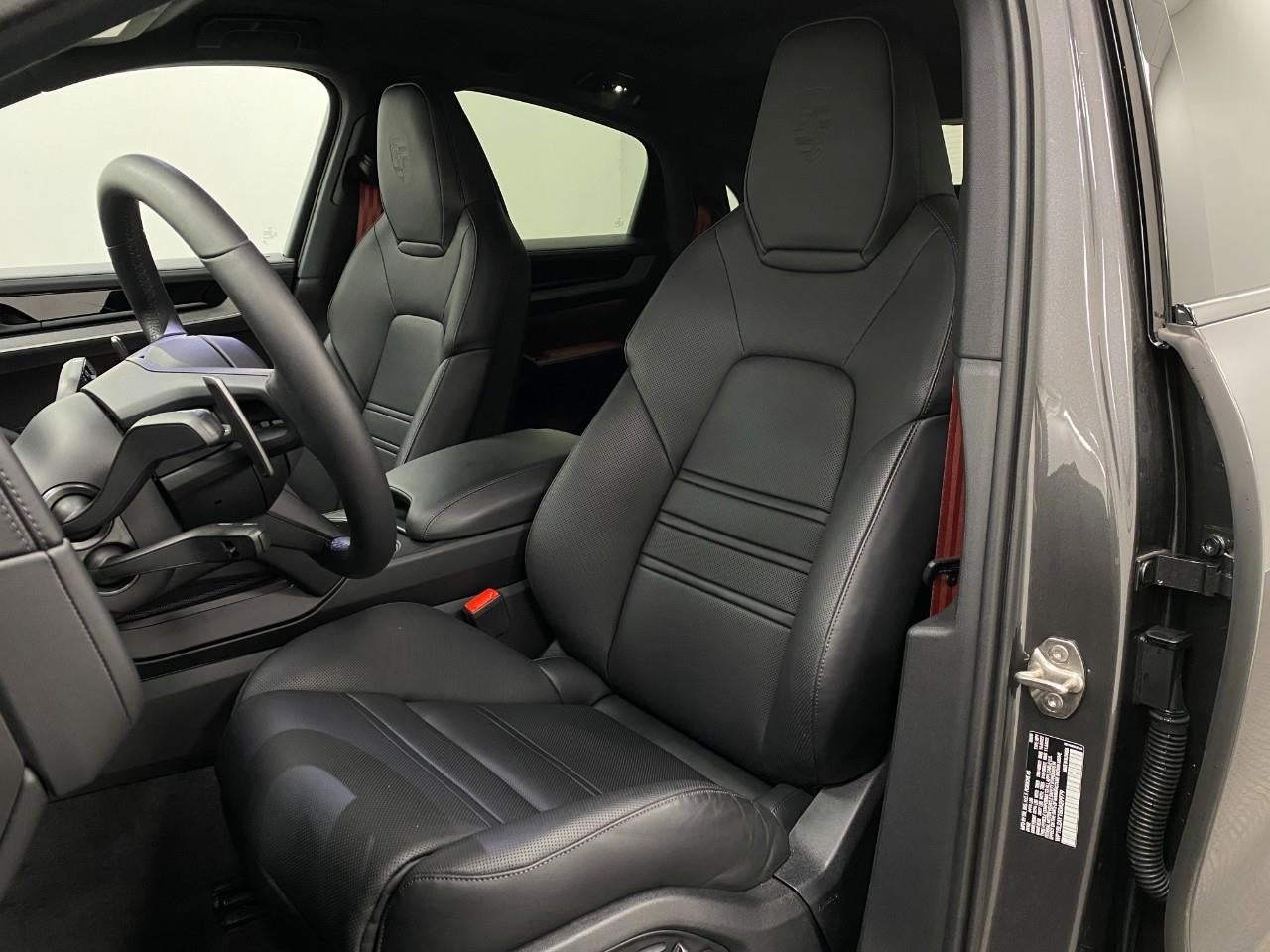 2025 Porsche Cayenne S