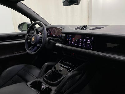 2025 Porsche Cayenne S